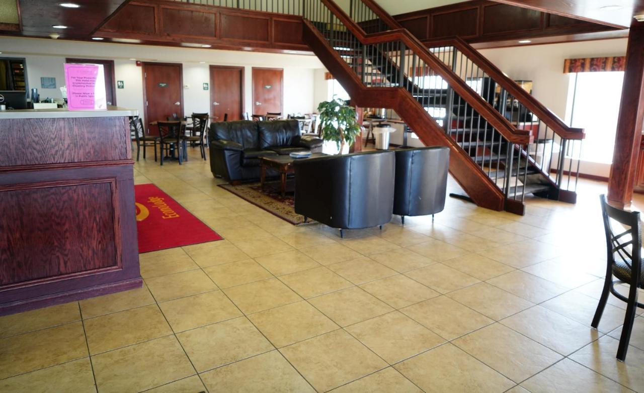Econo Lodge Inn & Suites Kearney megye Kültér fotó