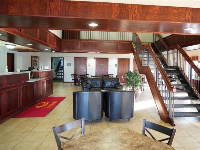 Econo Lodge Inn & Suites Kearney megye Kültér fotó