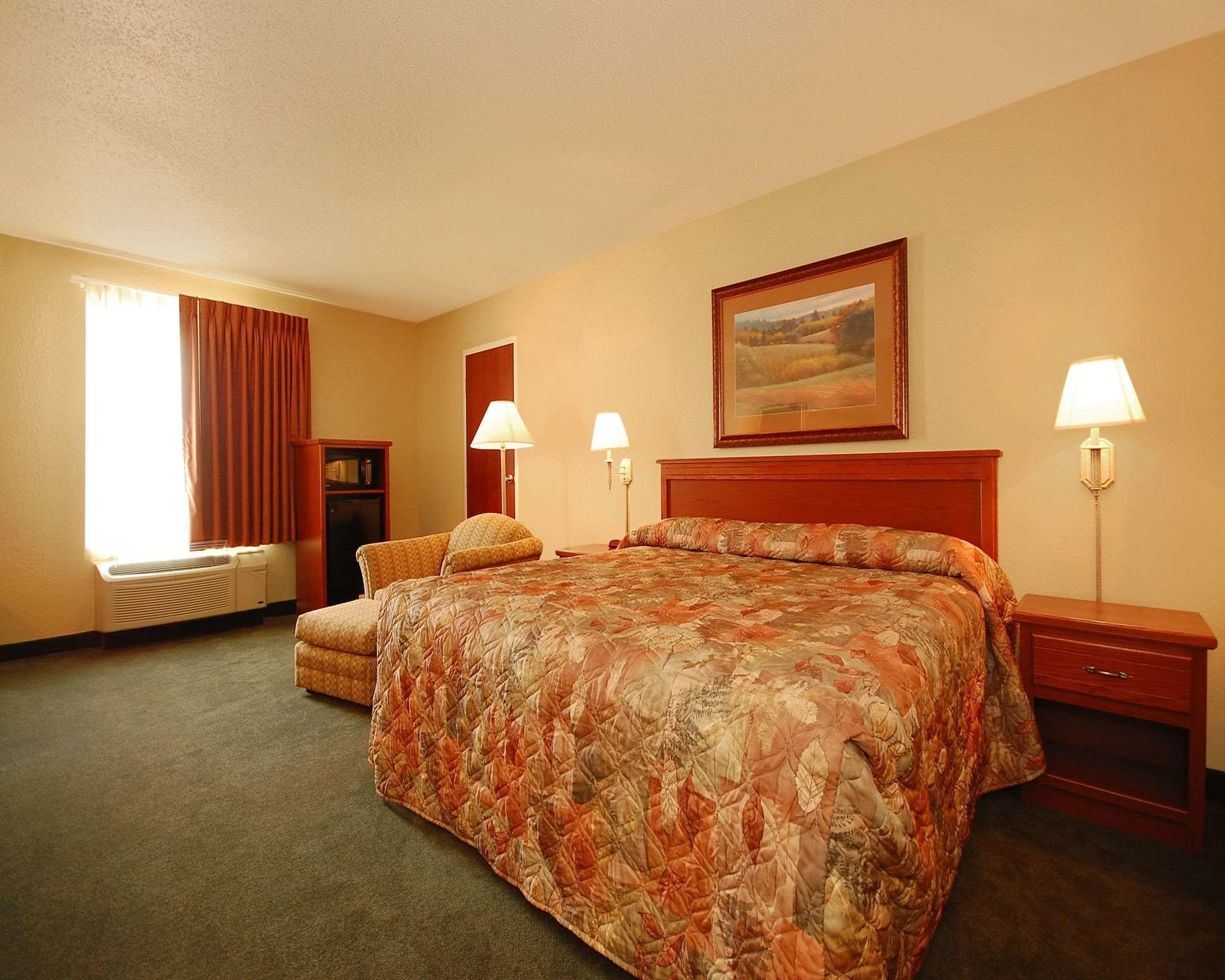 Econo Lodge Inn & Suites Kearney megye Kültér fotó