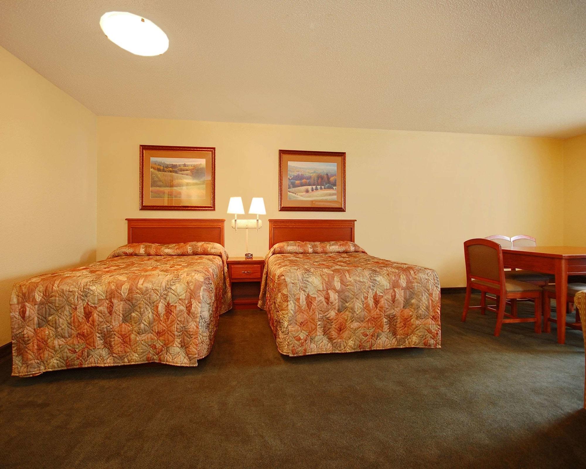 Econo Lodge Inn & Suites Kearney megye Kültér fotó